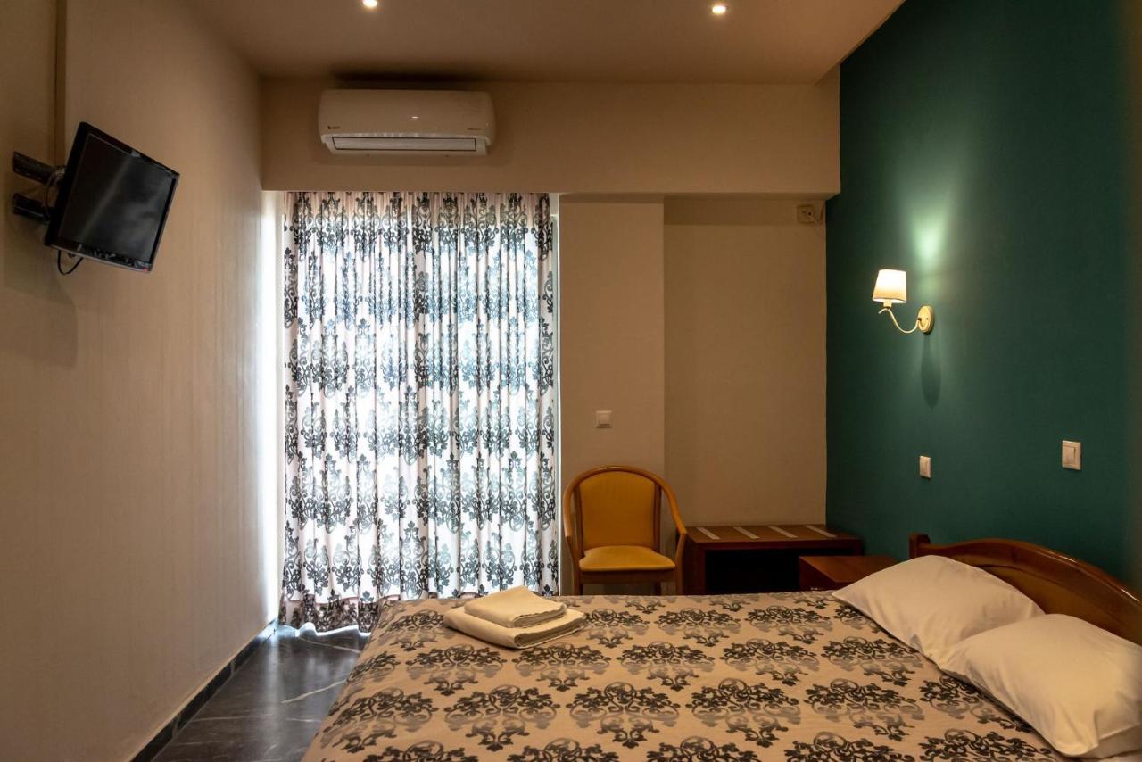 Telis Hotel Aigio Exterior photo