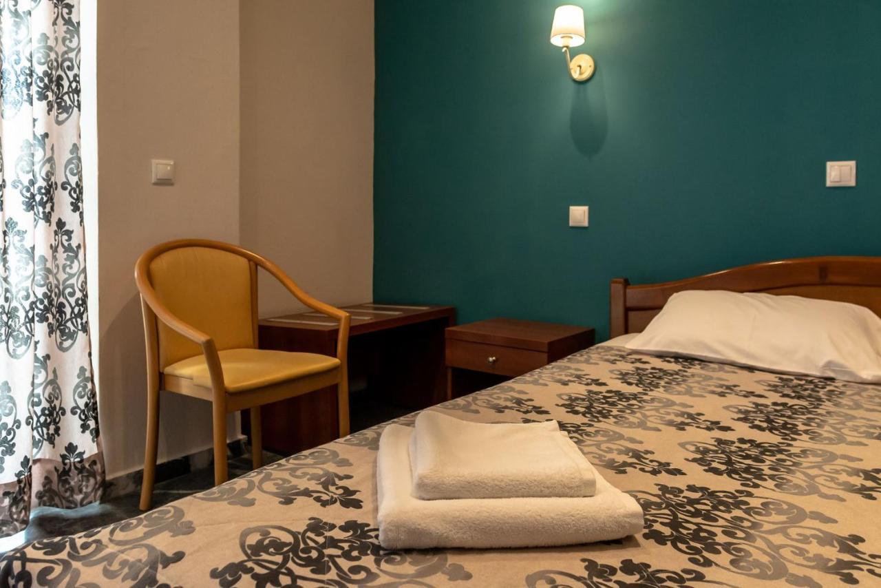 Telis Hotel Aigio Exterior photo