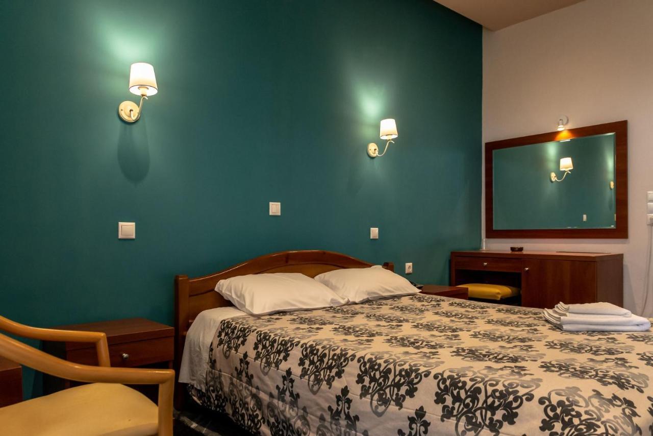 Telis Hotel Aigio Exterior photo